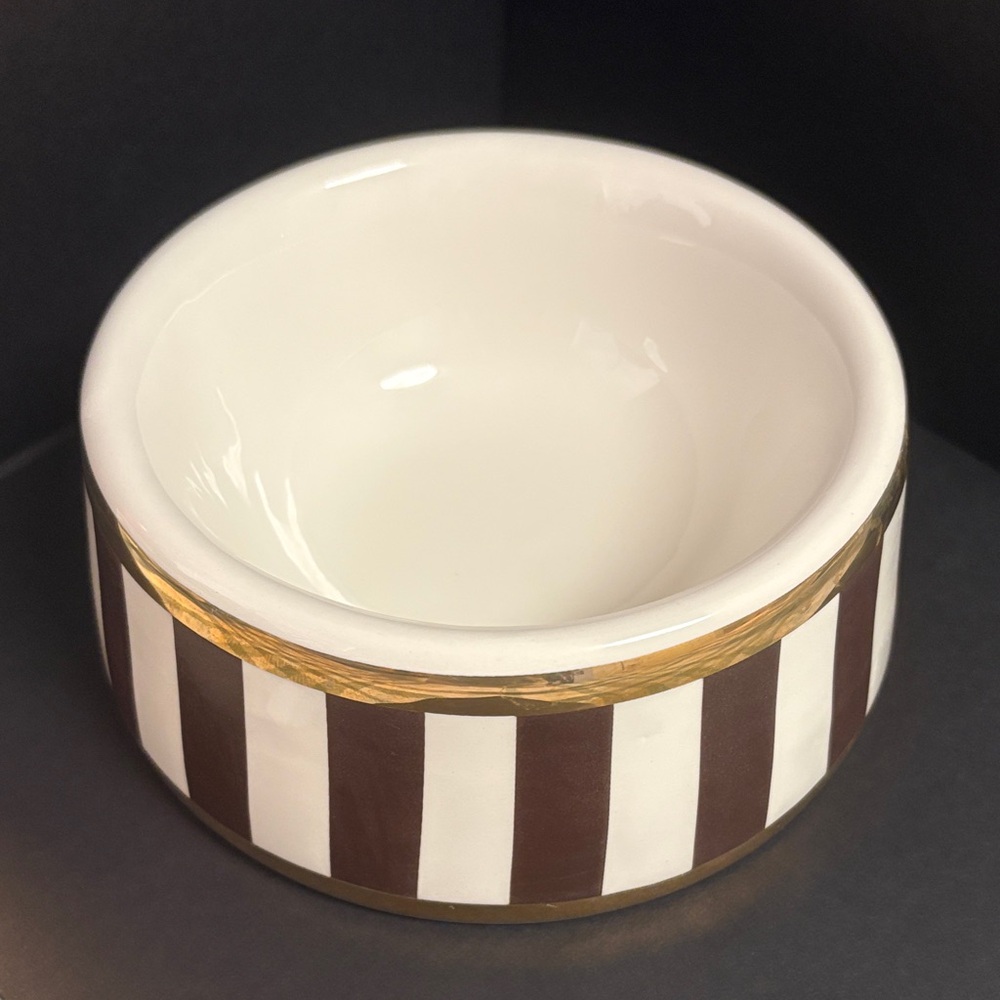 **RARE** Henri Bendel Ceramic pet food Bowl with Gold Accents